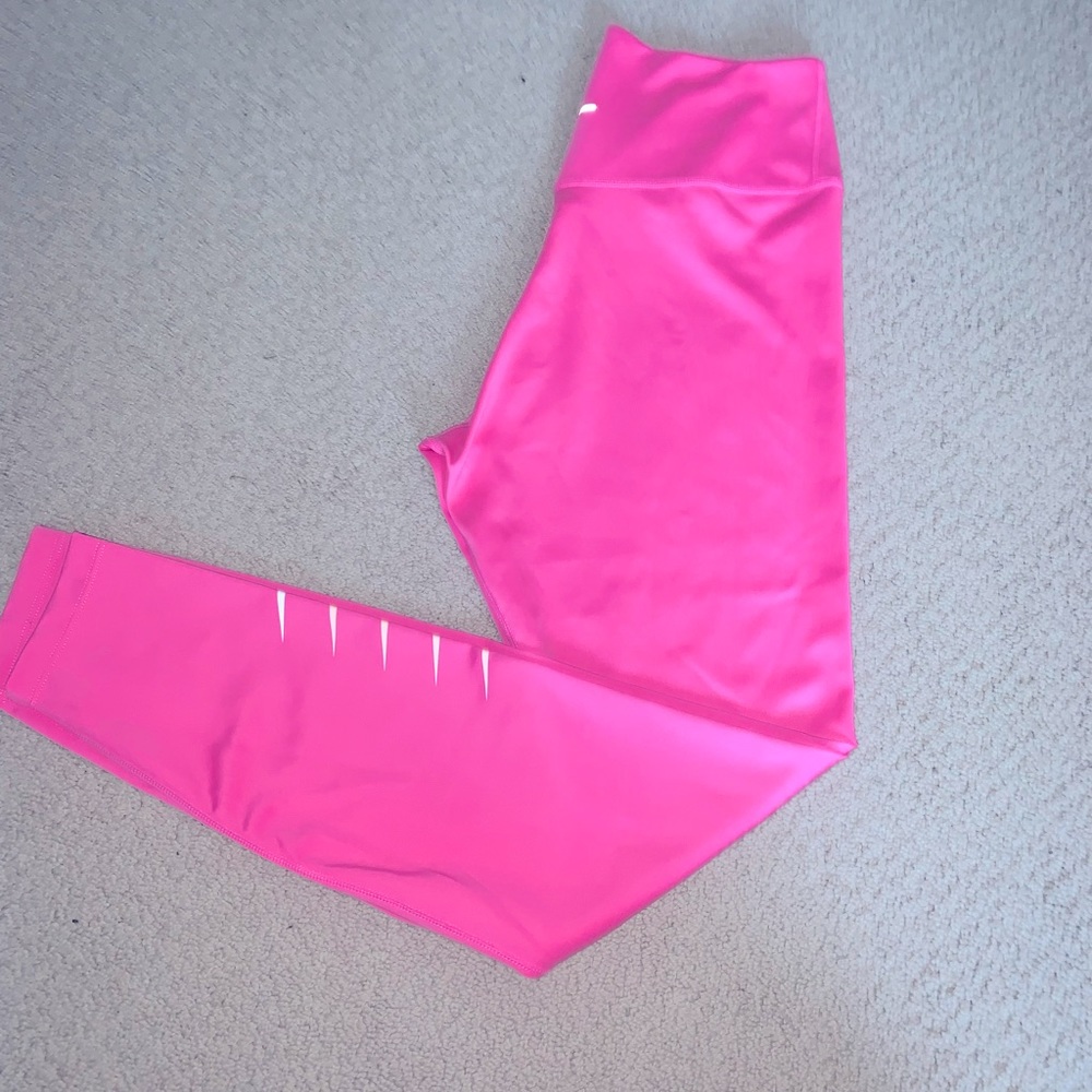 NWOT Nike Pink Leggings